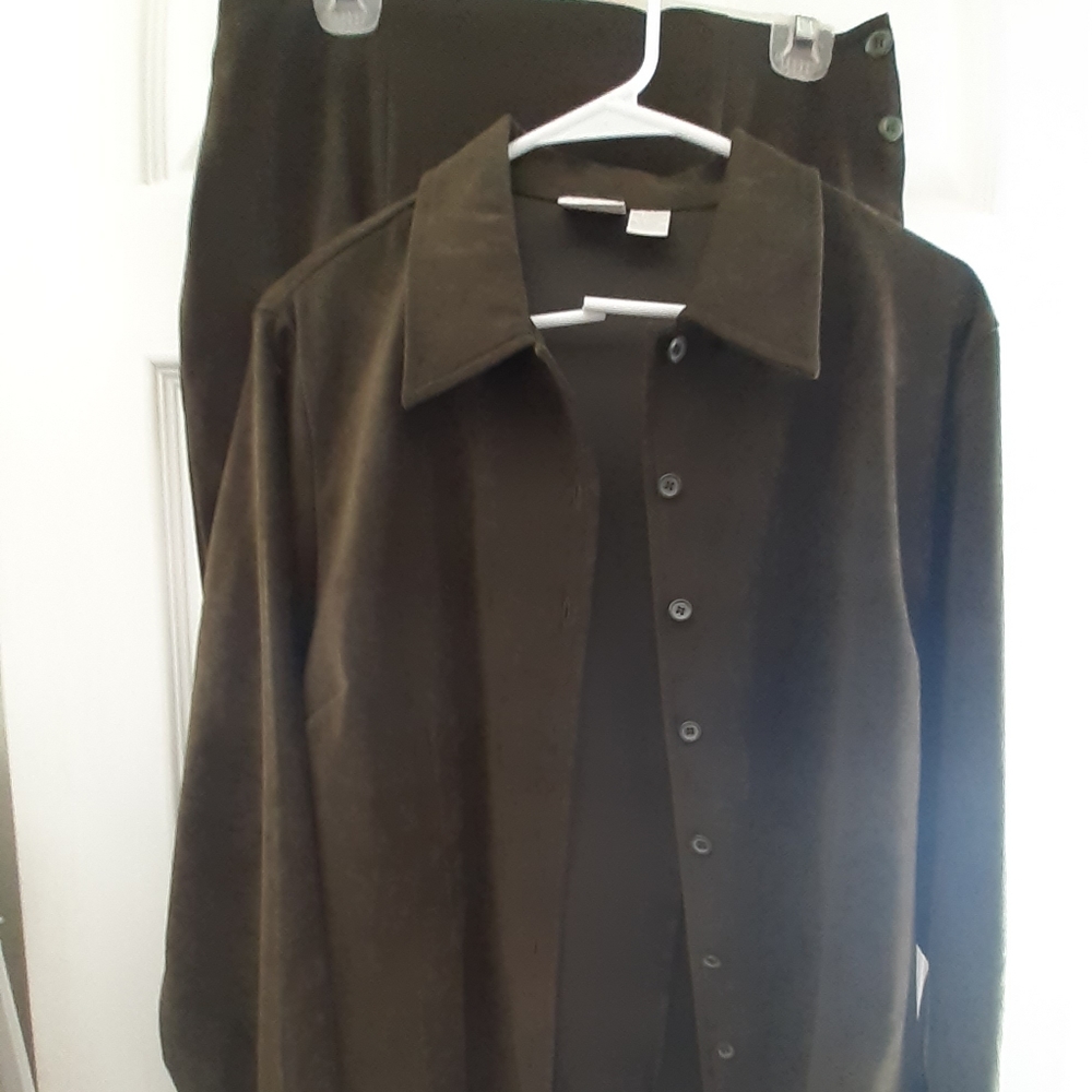 2 Piece Suede skirt set NWOT Studio C Sz 14 Olive green.